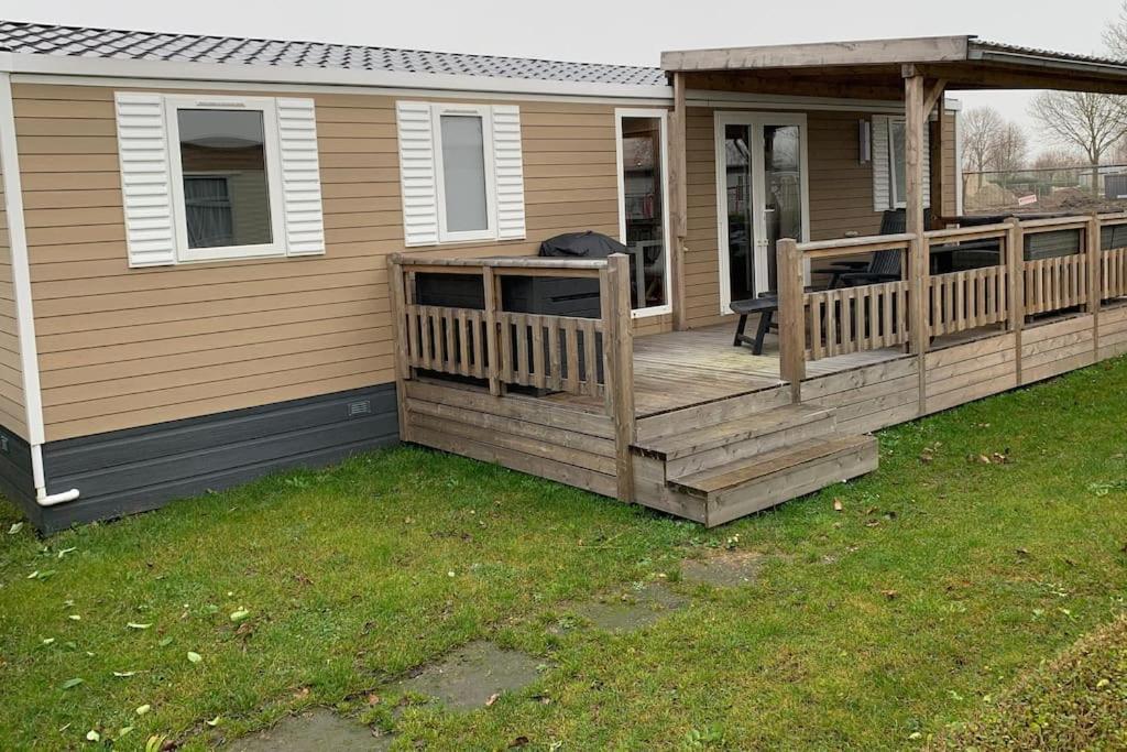 Gezellig Chalet In Het Mooie Zeeland - Oostkapelle Extérieur photo