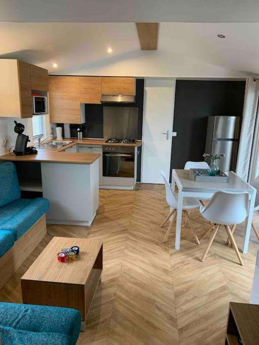 Gezellig Chalet In Het Mooie Zeeland - Oostkapelle Extérieur photo